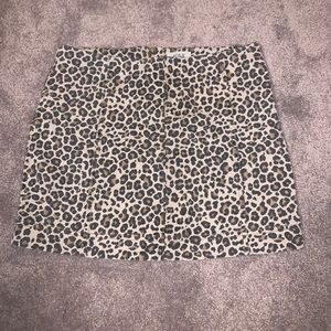 Leopard skirt